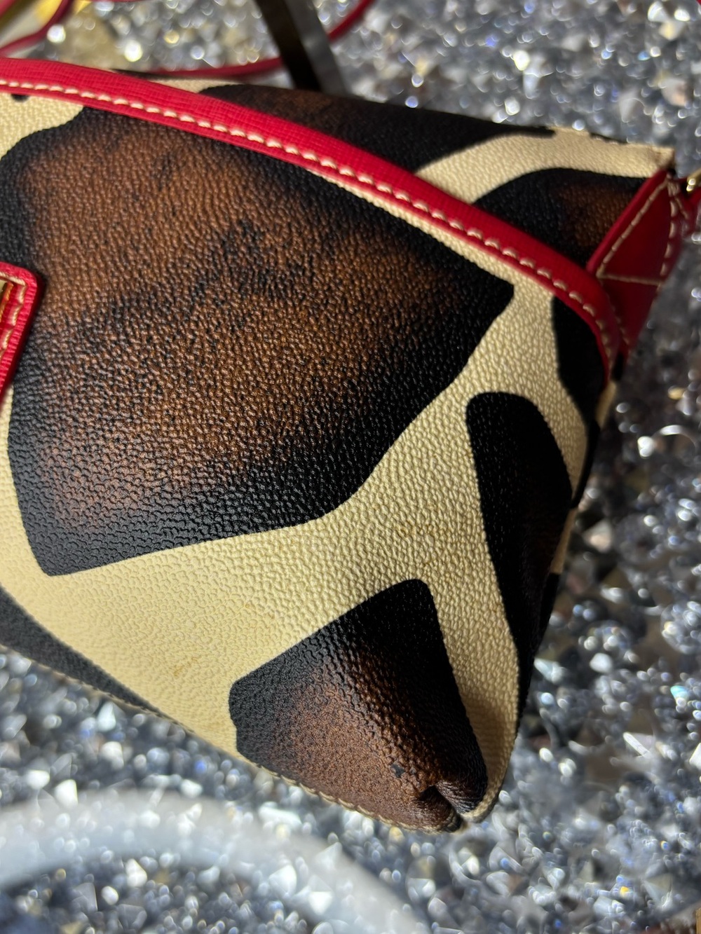 Dooney & Bourke Giraffe Print Crossbody EUC - Picture 14 of 17